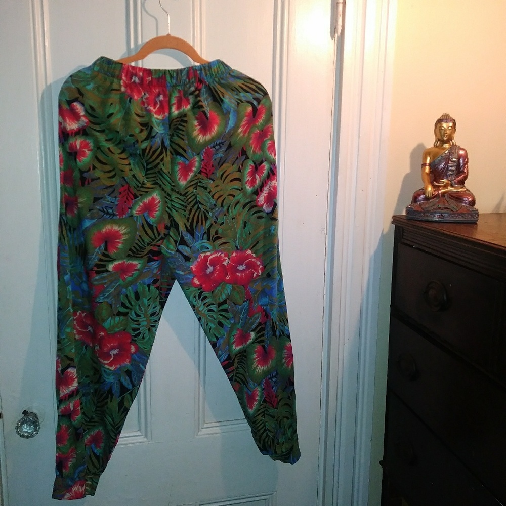 Size large tropical flowered pants